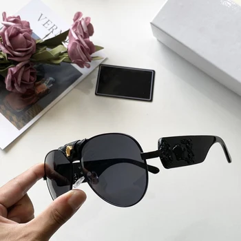 New 2020 fashion retro metal men sunglasses women Unisex sun glasses Ultra-wide temples domineering logo thickened lenses Gafas
New 2020 fashion retro metal men sunglasses women Unisex sun glasses Ultra-wide temples domineering logo thickened lenses Gafas