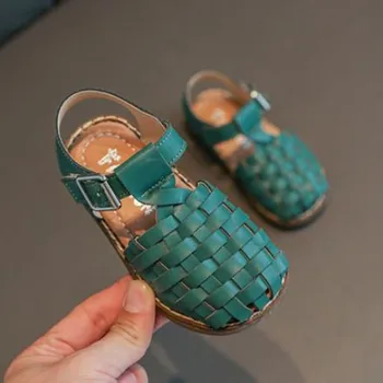 2020 summer new girls sandals knitted hollow flat sandals children beach shoes comfortable soft leather sandals
2020 summer new girls sandals knitted hollow flat sandals children beach shoes comfortable soft leather sandals