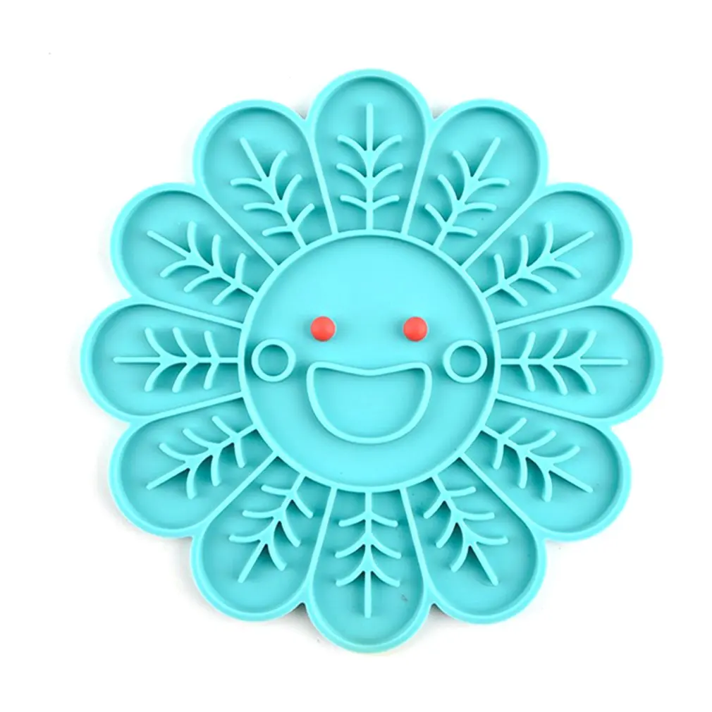 Pet Dog Feeding Slow Food Bowl Flower-shaped Dispensing Mat Feed Plate Silicone Dog Lick Pad Safe No-Toxic Training Plate
Pet Dog Feeding Slow Food Bowl Flower-shaped Dispensing Mat Feed Plate Silicone Dog Lick Pad Safe No-Toxic Training Plate