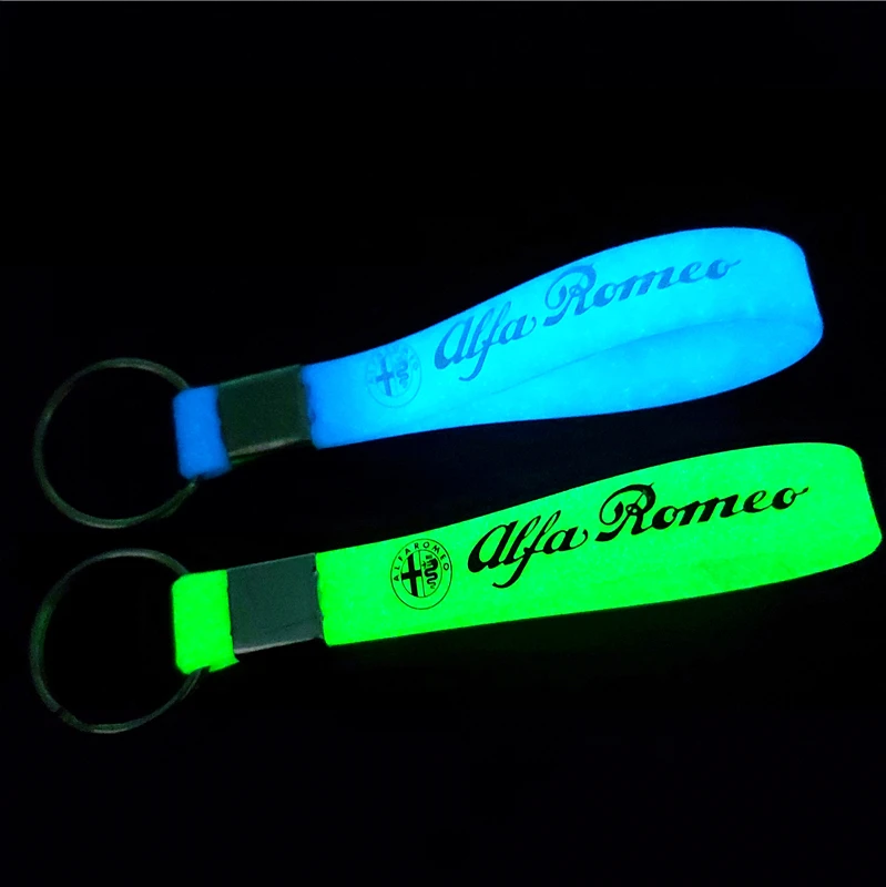 Luminous Key Holder Gift Key chains KeyRings For alfa romeo 159 147 156 giulietta 147 Car styling
Luminous Key Holder Gift Key chains KeyRings For alfa romeo 159 147 156 giulietta 147 Car styling
