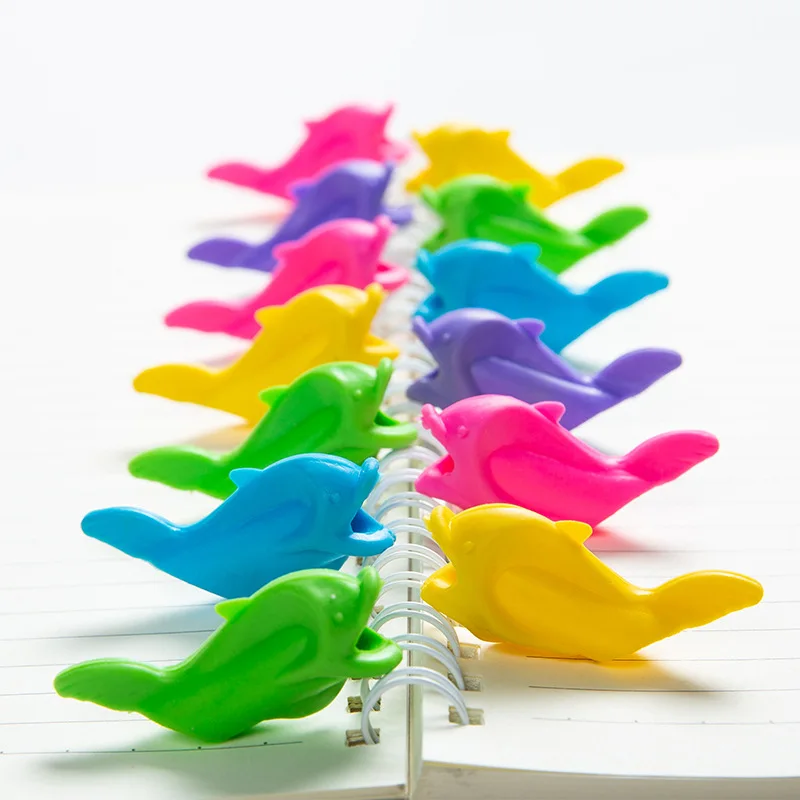 10pc/lot Colorful Silicone Pen Holder Baby Practice Writing Tool Correction Device Fish Pencil Grasp Writing Aid Grip Stationery
10pc/lot Colorful Silicone Pen Holder Baby Practice Writing Tool Correction Device Fish Pencil Grasp Writing Aid Grip Stationery