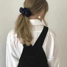 Pure Color All-matched Ponytail Holder Head Rope Women Lovely Satin Bright Color Hair Scrunchies Girls Fashionable Hair Ties
Pure Color All-matched Ponytail Holder Head Rope Women Lovely Satin Bright Color Hair Scrunchies Girls Fashionable Hair Ties
