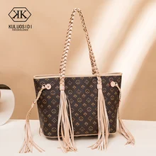 Luxury Shoulder Bag Ladies Handbag With Exquisite Printing Tasse Large Capacity Tote Bag 2021 New Design Shoulder Bag For Female
Luxury Shoulder Bag Ladies Handbag With Exquisite Printing Tasse Large Capacity Tote Bag 2021 New Design Shoulder Bag For Female