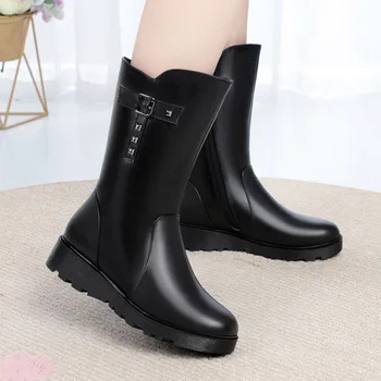 Leather mid-calf boots Women's Flat heel thickened Women's cotton boots middle-aged Women's wool winter boots large size woman
Leather mid-calf boots Women's Flat heel thickened Women's cotton boots middle-aged Women's wool winter boots large size woman