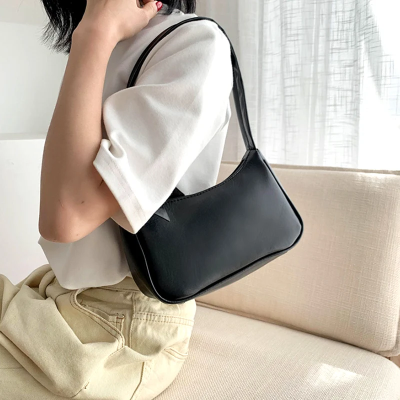 

Fashion Baguette Shape Bags Women 2020 Solid Women's Shoulder Bags Minimalist Handbags Lady Soft Leather Small Street Bag Female