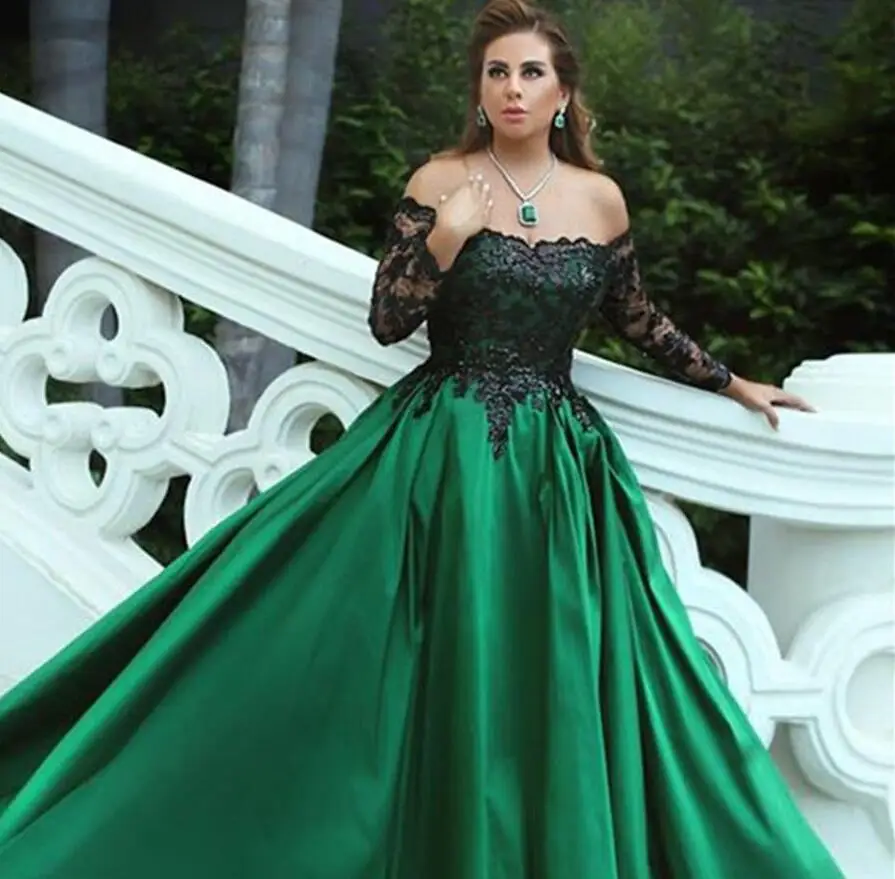 Black-Appliques Sleeves Off-the-Shoulder Long Elegant Prom Dress Black and Green Long Sleeves Evening Gowns
Black-Appliques Sleeves Off-the-Shoulder Long Elegant Prom Dress Black and Green Long Sleeves Evening Gowns