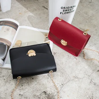 Korean version of the personalized lock chain single shoulder small square bag 2020 summer new ladies crossbody bag
Korean version of the personalized lock chain single shoulder small square bag 2020 summer new ladies crossbody bag