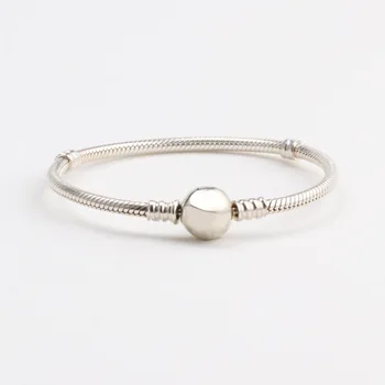 Authentic 925 Sterling Silver Pan Bracelet Classic Clasp Snake Bone Hot Round Button Bracelet Fit Charm Women Jewelry
Authentic 925 Sterling Silver Pan Bracelet Classic Clasp Snake Bone Hot Round Button Bracelet Fit Charm Women Jewelry