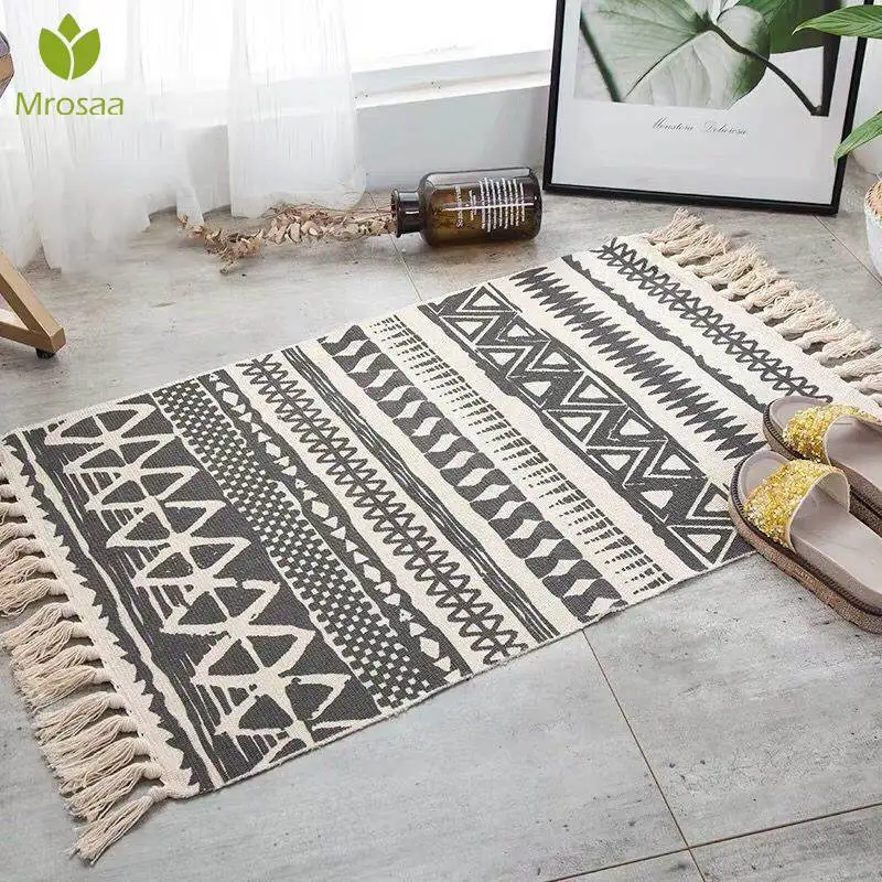 60*90cm Retro Carpet Bohemian Hand Woven Cotton Linen Carpet Tassel Bed Mat Geometric Floor Mat Tapestry Living Room Home Decor
60*90cm Retro Carpet Bohemian Hand Woven Cotton Linen Carpet Tassel Bed Mat Geometric Floor Mat Tapestry Living Room Home Decor
