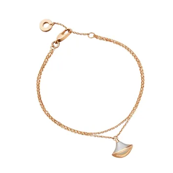 2020 New Fashion High Quality Bulgarian Dress White Shiny Zircon Rose Gold Bracelet For Ladies Romantic Luxury Birthday Gift
2020 New Fashion High Quality Bulgarian Dress White Shiny Zircon Rose Gold Bracelet For Ladies Romantic Luxury Birthday Gift
