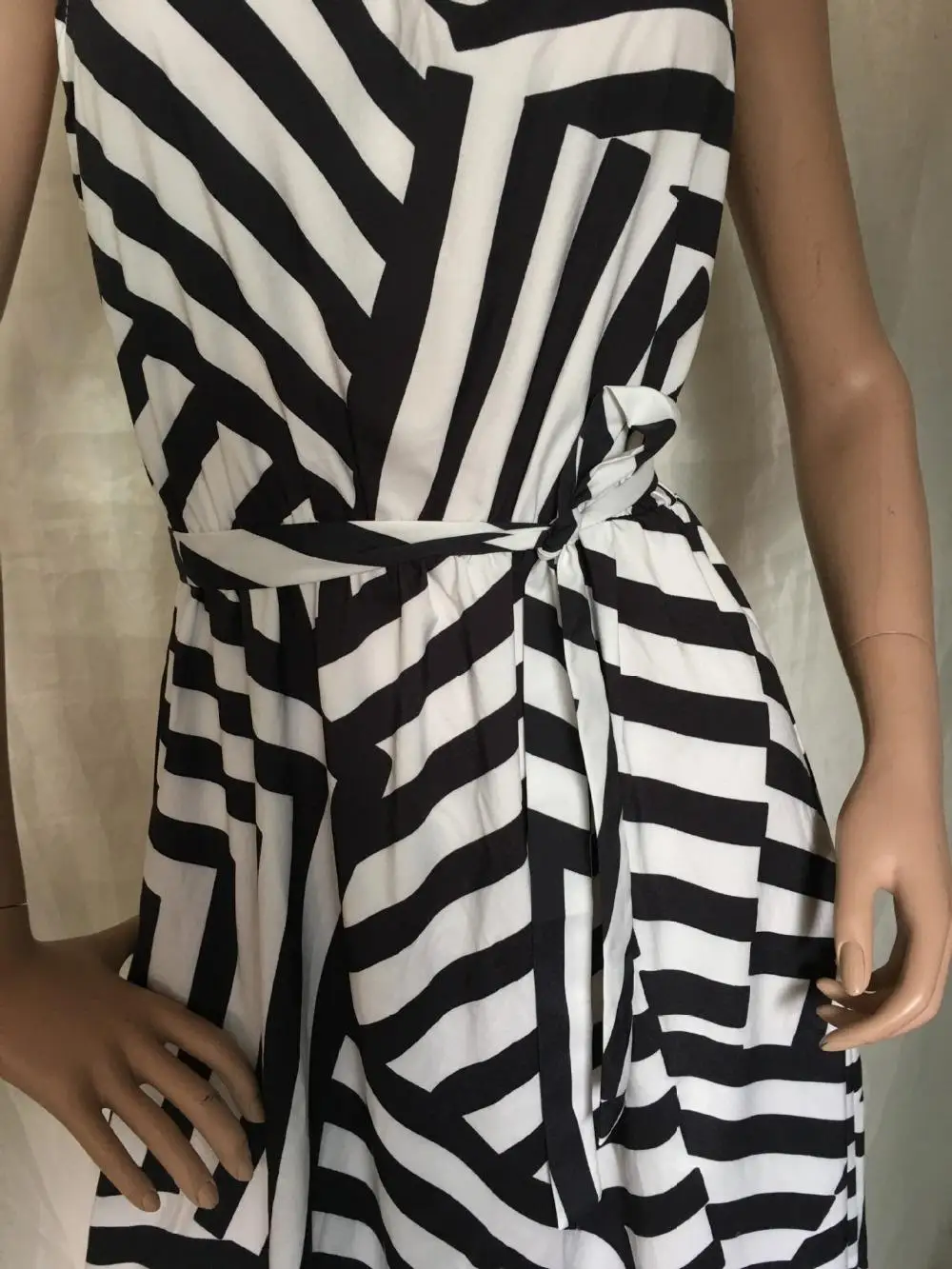 3596037782_1705535136