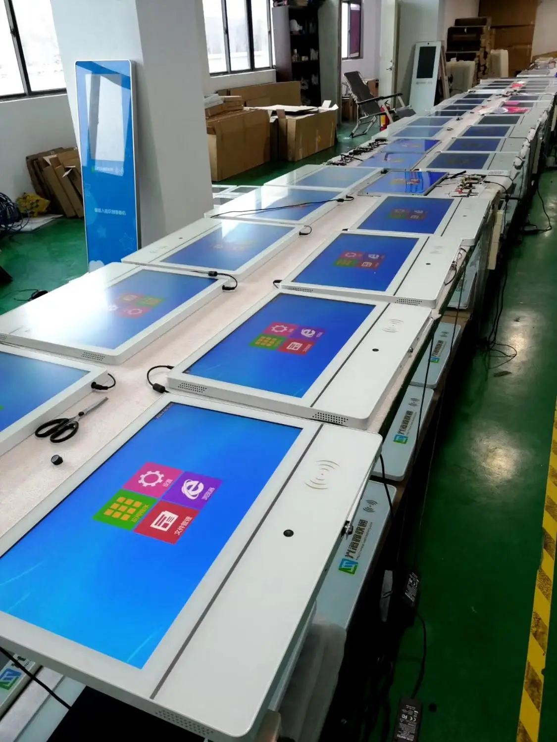 24-дюймовый планшет AIO с сенсорным ЖК-дисплеем и встроенной камерой
24-дюймовый планшет AIO с сенсорным ЖК-дисплеем и встроенной камерой