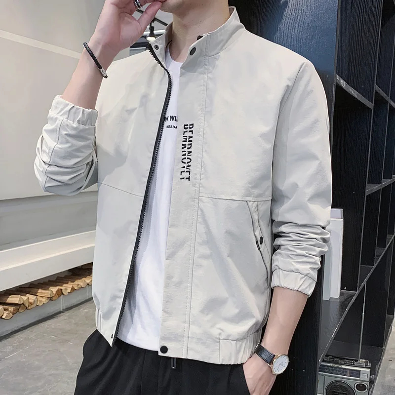 Jacket men's autumn new trend thin casual top youth standing collar sports jacket coat windbreaker
Jacket men's autumn new trend thin casual top youth standing collar sports jacket coat windbreaker