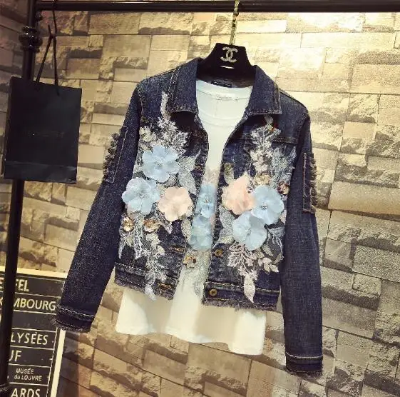 2019 Spring Autumn High Quality Women Korean Fashion Denim Coat Hole Embroidery Blue Flower Slim Jeans Coat Ladies Street Coats
2019 Spring Autumn High Quality Women Korean Fashion Denim Coat Hole Embroidery Blue Flower Slim Jeans Coat Ladies Street Coats