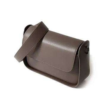 2020 Retro Small Square Bag Female Messenger cow Leather Shoulder Box Bag Early Spring New Shoulder Strap Flap Bag
2020 Retro Small Square Bag Female Messenger cow Leather Shoulder Box Bag Early Spring New Shoulder Strap Flap Bag