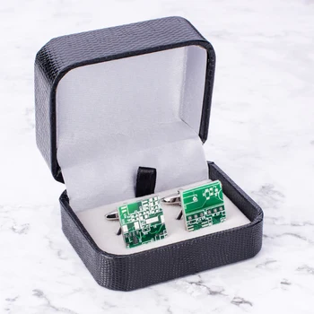 Novelty Green Computer Circuit Board Cufflinks Computer Geek Cuff Button For Unisex Shirt Business Creative Party Birthday Gift
Novelty Green Computer Circuit Board Cufflinks Computer Geek Cuff Button For Unisex Shirt Business Creative Party Birthday Gift