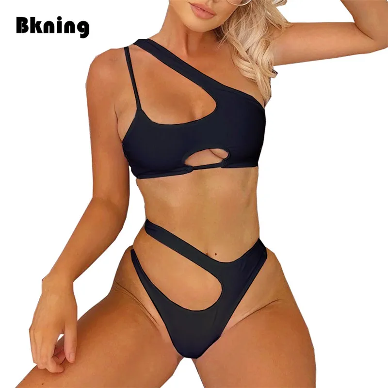 Sexy One Shoulder Bikini Set 2019 Brazilian Bikinis Push Up Swimsuit Two Piece Cut Out Swim Wear Hole Bandage Black White Padded
Sexy One Shoulder Bikini Set 2019 Brazilian Bikinis Push Up Swimsuit Two Piece Cut Out Swim Wear Hole Bandage Black White Padded