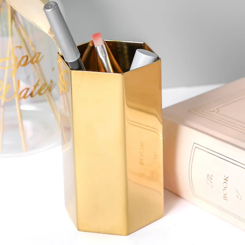 Stainless Steel Metal Pen Holder 1PC Nordic Style Hexagon Gold Metal Vase Hexagonal Golden Vase Container Desktop Decoration
Stainless Steel Metal Pen Holder 1PC Nordic Style Hexagon Gold Metal Vase Hexagonal Golden Vase Container Desktop Decoration