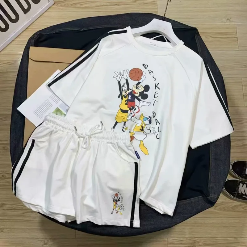 Women's Two-piece Short-sleeved Round Neck Mickey Mouse Print Cute T-shirt Loose Shorts Two-piece White Pajamas Sports Suit 1818
Women's Two-piece Short-sleeved Round Neck Mickey Mouse Print Cute T-shirt Loose Shorts Two-piece White Pajamas Sports Suit 1818