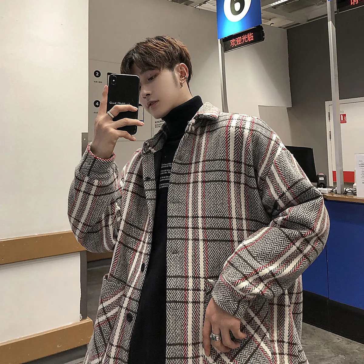 2021 Men's Fashion Plaid Printing Jackets Mid-length Woolen Blends Cashmere Long Coats Loose Woolen White/black Trench Overcoat
2021 Men's Fashion Plaid Printing Jackets Mid-length Woolen Blends Cashmere Long Coats Loose Woolen White/black Trench Overcoat