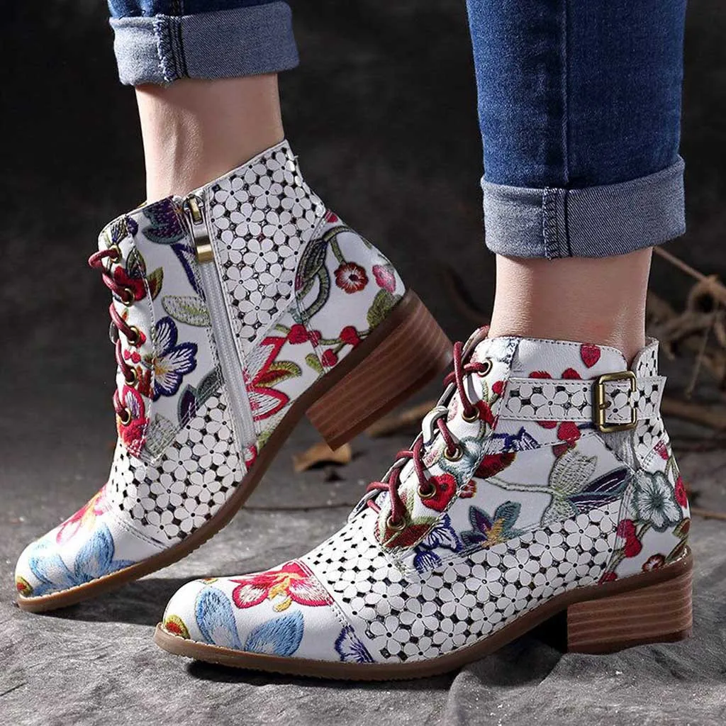 Women's Ethnic Boots Flower Pattern Autumn Strappy Short Boot Stylish Chelsea Boots Pointed Toe Leather Ankle Shoes Low Heel
Women's Ethnic Boots Flower Pattern Autumn Strappy Short Boot Stylish Chelsea Boots Pointed Toe Leather Ankle Shoes Low Heel