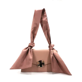 Women Single Shoulder Bag Sling Satin Cloth Decoration Women'S Crossbody Bag Butterfly Women Messenger Bag Female Handbag
Women Single Shoulder Bag Sling Satin Cloth Decoration Women'S Crossbody Bag Butterfly Women Messenger Bag Female Handbag