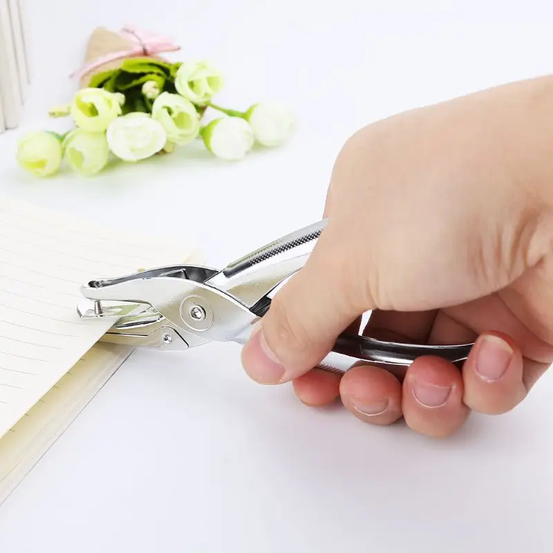 Scrapbooking Plier Puncher Circle Card Cut Hole Craft Sheet Shape Cardmaking Handicraft Tool Paper Office Statinery Punch School
Scrapbooking Plier Puncher Circle Card Cut Hole Craft Sheet Shape Cardmaking Handicraft Tool Paper Office Statinery Punch School
