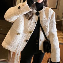black lamb wool coat women's 2021 winter new Korean style loose short design buttons jacket coat parkas 
black lamb wool coat women's 2021 winter new Korean style loose short design buttons jacket coat parkas