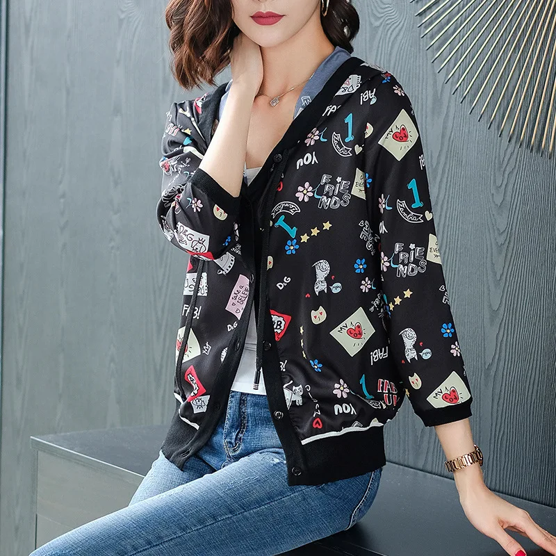 Spring New Style Short Printed Imitated Silk Fabric Hooded Jacket Korean-style Slimming Women's Thin Casual Cardigan Fashion
Spring New Style Short Printed Imitated Silk Fabric Hooded Jacket Korean-style Slimming Women's Thin Casual Cardigan Fashion