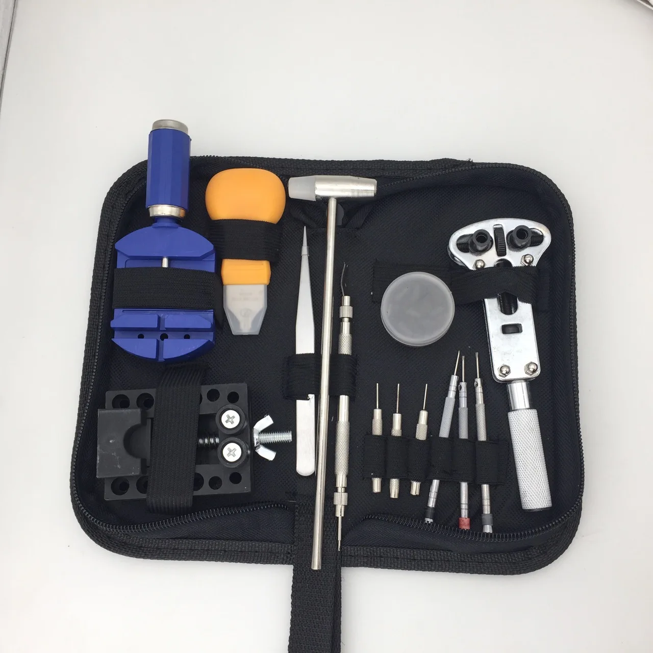 High Quality Watch Repair Kit Open Back Cover Changing Battery Tool Regulation Watch Strap Length Multi-functional 14 Pieces
High Quality Watch Repair Kit Open Back Cover Changing Battery Tool Regulation Watch Strap Length Multi-functional 14 Pieces