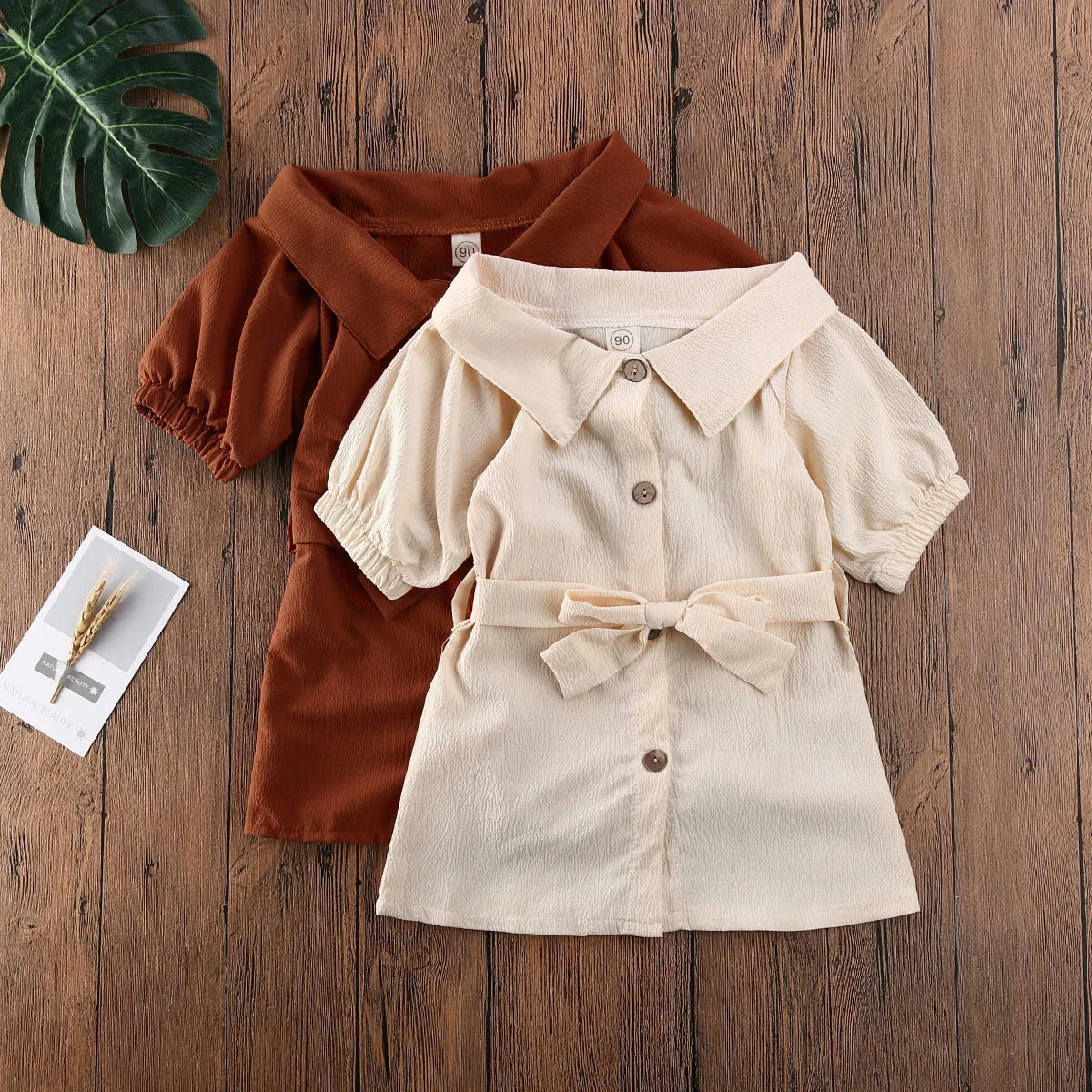 AA 2020 Toddler Baby Girl Rompers Off Shoulder Playsuit Single Breasted Romper Turn-down Collar Sunsuit Outfits One Piece
AA 2020 Toddler Baby Girl Rompers Off Shoulder Playsuit Single Breasted Romper Turn-down Collar Sunsuit Outfits One Piece