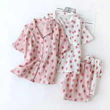 Japanese new style summer cotton short-sleeved shorts pajamas suit women double gauze cute strawberry thin home service women 
Japanese new style summer cotton short-sleeved shorts pajamas suit women double gauze cute strawberry thin home service women