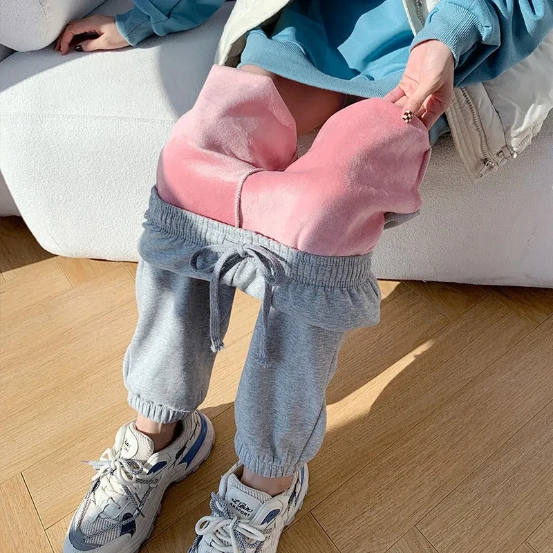 Plus Velvet Sweatpants Women Casual Pants 2023 New Thick Cotton Pants Outer Wear Loose Casual Gray Pants Autumn Winter Trousers
Plus Velvet Sweatpants Women Casual Pants 2023 New Thick Cotton Pants Outer Wear Loose Casual Gray Pants Autumn Winter Trousers