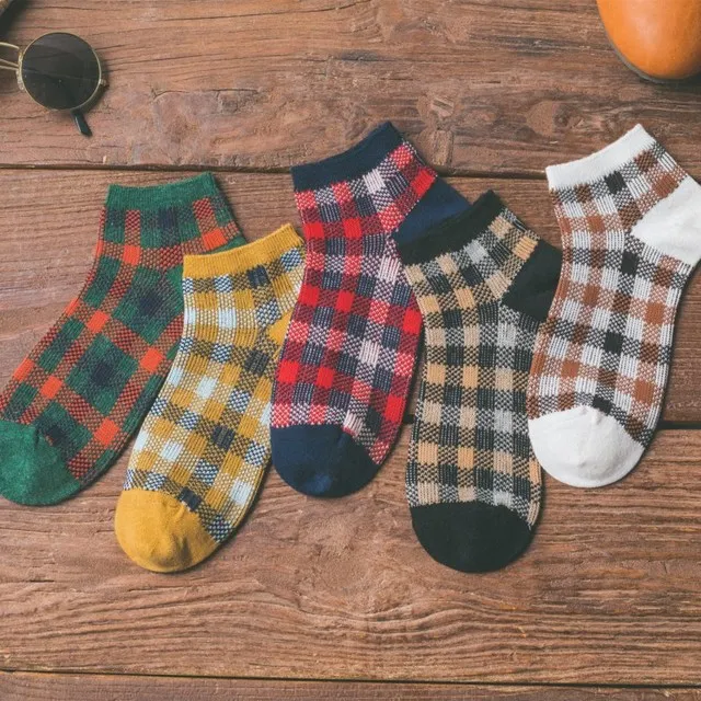 Spring and summer 2020 new small square check cotton women socks double needle double way women socks cotton boat socks invisibl
Spring and summer 2020 new small square check cotton women socks double needle double way women socks cotton boat socks invisibl
