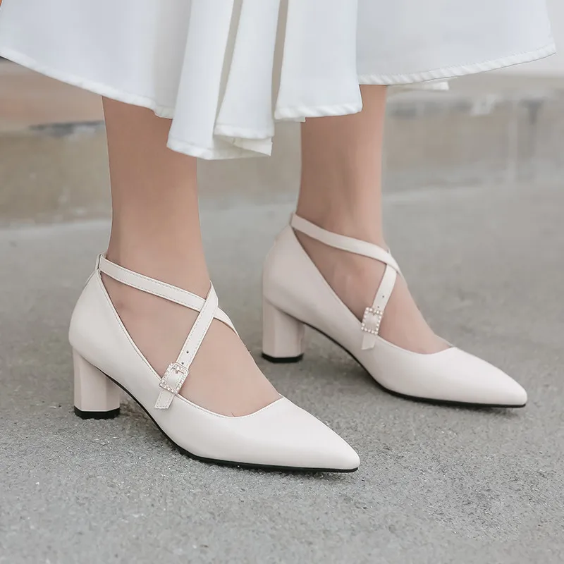 YQBTDL Rhinestone Buckle Cross Strap Party Dress Woman Shoes Office High Black Heels Pointed Toe Gladiator Womens Pumps Summer
YQBTDL Rhinestone Buckle Cross Strap Party Dress Woman Shoes Office High Black Heels Pointed Toe Gladiator Womens Pumps Summer
