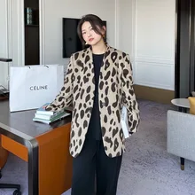 Autumn Fashion High Quality V-neck Leopard Print Woolen-clothes Blazers Women Casual Single Button Long Sleeve Female Outerwear
Autumn Fashion High Quality V-neck Leopard Print Woolen-clothes Blazers Women Casual Single Button Long Sleeve Female Outerwear