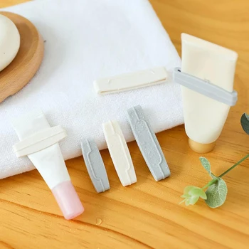 3 PCs/set Multifunction Cream Tube Squeezer Manual Toothpaste Dispenser Bathroom Squeeze Paste Squeezing Clamp Extruding Clip
3 PCs/set Multifunction Cream Tube Squeezer Manual Toothpaste Dispenser Bathroom Squeeze Paste Squeezing Clamp Extruding Clip