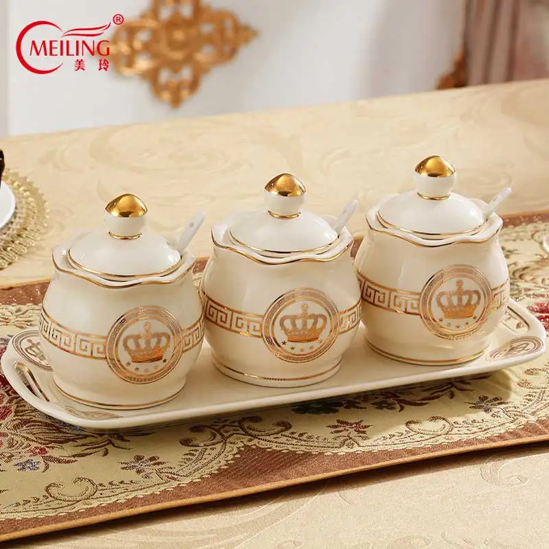 Europe Luxury Ivory Porcelain Storage Jars With Lid For Spice Salt Sugar Decorative Kitchen Utensils Mother Housewarming Gifts
Europe Luxury Ivory Porcelain Storage Jars With Lid For Spice Salt Sugar Decorative Kitchen Utensils Mother Housewarming Gifts