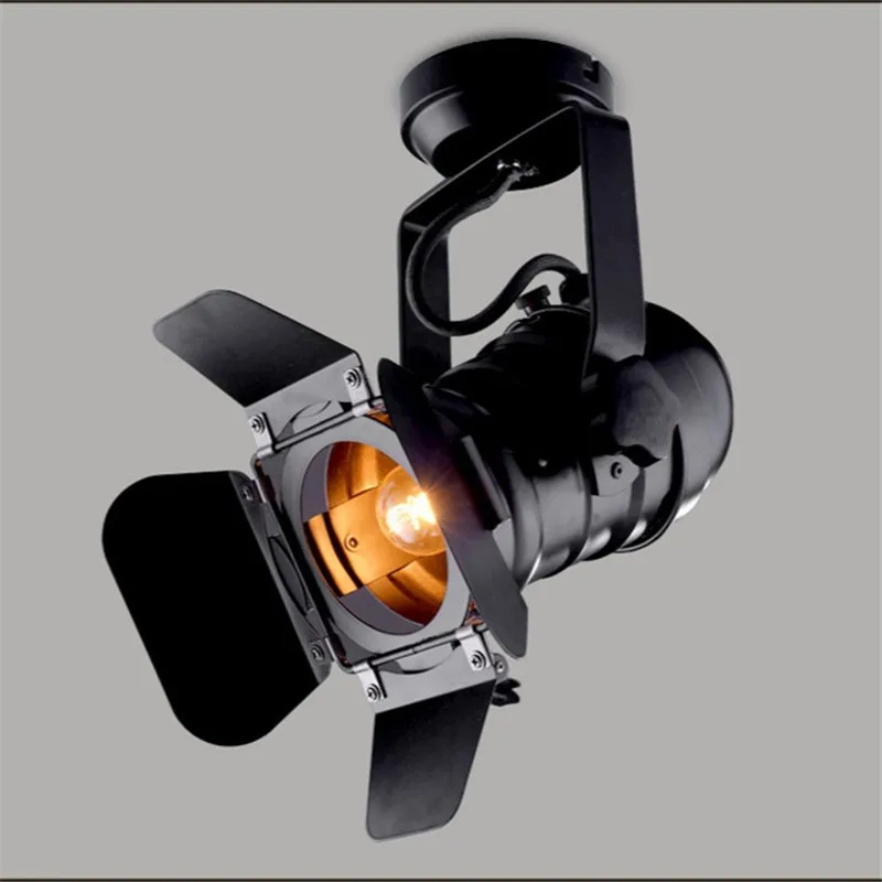 Vintage Industrial LED tracking light Retro spot Lamp Adjustable for Coffee Bar Lighting Fixture shop Home decor luminaria
Vintage Industrial LED tracking light Retro spot Lamp Adjustable for Coffee Bar Lighting Fixture shop Home decor luminaria