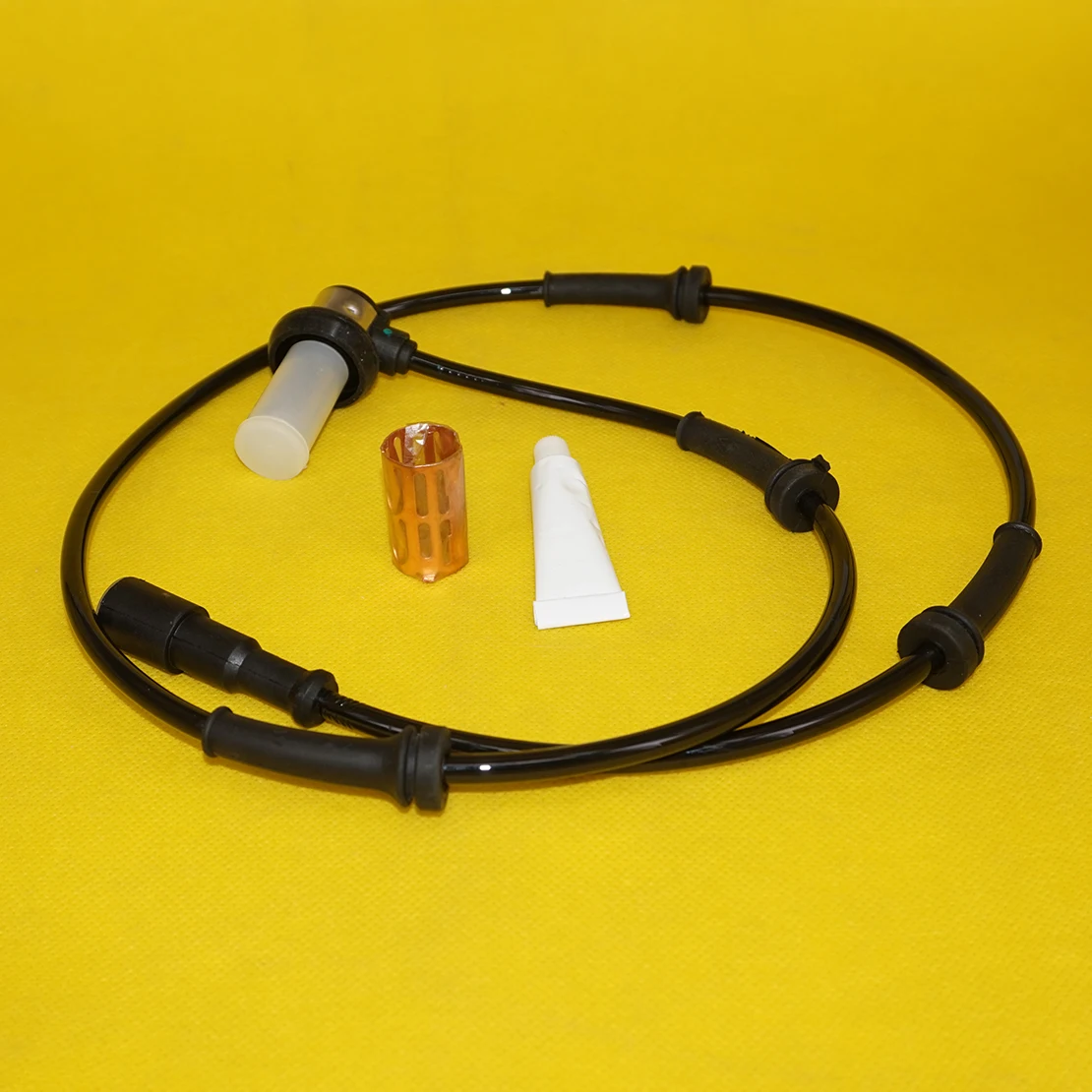 Car Front Wheel Speed ABS Brake Sensor STC2786 Fit For Range Rover P38 1994 1995 1996 1997 1998 1999 2000 2001 2002
Car Front Wheel Speed ABS Brake Sensor STC2786 Fit For Range Rover P38 1994 1995 1996 1997 1998 1999 2000 2001 2002