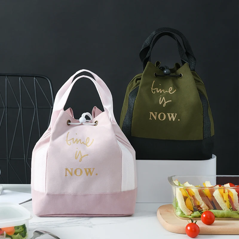 Drawstring Thickened Insulated Cooler Bag For Work Hiking Beach Lunch Handbag with Bento Box Storage Container Picnic Tote Bag
Drawstring Thickened Insulated Cooler Bag For Work Hiking Beach Lunch Handbag with Bento Box Storage Container Picnic Tote Bag