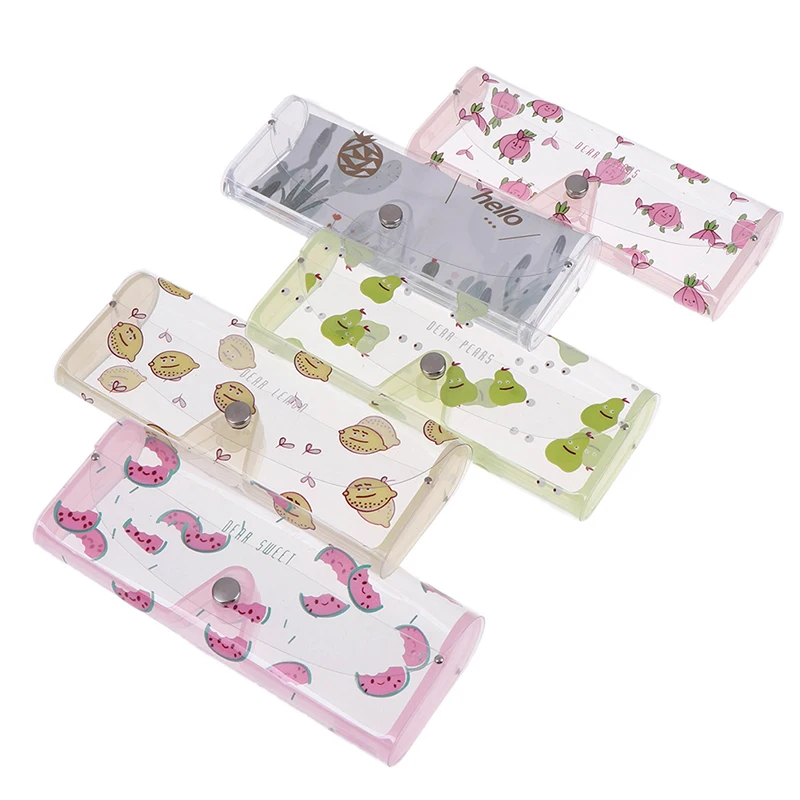 1PCS Women Transparent PVC Eye Glasses Case Cute Student Pencil Case Sunglasses Box Protection Stationery Storage Bag
1PCS Women Transparent PVC Eye Glasses Case Cute Student Pencil Case Sunglasses Box Protection Stationery Storage Bag