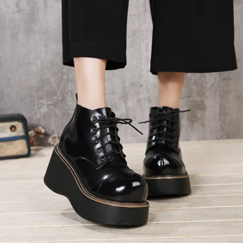 2018 VALLU Women Shoes Wedge Boots Lace Up Round Toes Platform Ankle Boots Genuine Leather Lady Casual Boots 
2018 VALLU Women Shoes Wedge Boots Lace Up Round Toes Platform Ankle Boots Genuine Leather Lady Casual Boots