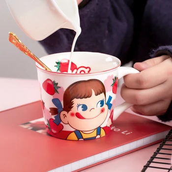 PEKO Ceramic Mug Cartoon Strawberry Coffee Milk Tea Mugs Kitchen Tableware Cute Porcelain Breakfast Oats Cup Housewarming Gift
PEKO Ceramic Mug Cartoon Strawberry Coffee Milk Tea Mugs Kitchen Tableware Cute Porcelain Breakfast Oats Cup Housewarming Gift