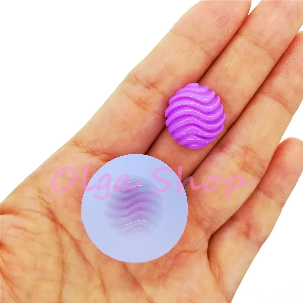 BYL440 Fancy Round Button Shaped Silicone Mold for Resin Earrings Rings Pendant Necklace Making Clay Craft 17.9mm x 16.7mm
BYL440 Fancy Round Button Shaped Silicone Mold for Resin Earrings Rings Pendant Necklace Making Clay Craft 17.9mm x 16.7mm