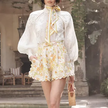 Vintage White Women Blouse 2019 Autumn Elegant Embroidery Polka Dot Stand Collar Lantern Sleeve Shirt Modis Ladies Tops Shirts
Vintage White Women Blouse 2019 Autumn Elegant Embroidery Polka Dot Stand Collar Lantern Sleeve Shirt Modis Ladies Tops Shirts