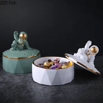 

Astronaut Decorative Moon Storage Ornaments Fruit Bowl Dinner Table Desktop Decor Cosmonaut Organizer Bowls Home Decoration