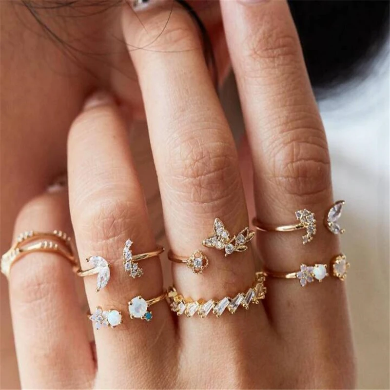 6 Pcs/set Women Butterfly Moon Star Flower Boho Crystals Rings Set for Women Girl Gem Gold Joint Ring Lady Party Wedding Jewelry
6 Pcs/set Women Butterfly Moon Star Flower Boho Crystals Rings Set for Women Girl Gem Gold Joint Ring Lady Party Wedding Jewelry