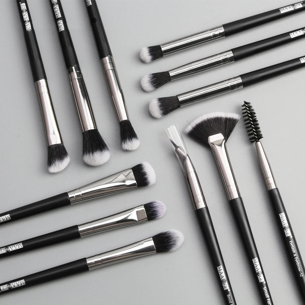 12 pcs Professional Makeup Brushes 6 Colors Eye Shadow Make Up Brush Set Blending Eyeliner Brow Small Fan Cosmetic Makeup Tool
12 pcs Professional Makeup Brushes 6 Colors Eye Shadow Make Up Brush Set Blending Eyeliner Brow Small Fan Cosmetic Makeup Tool