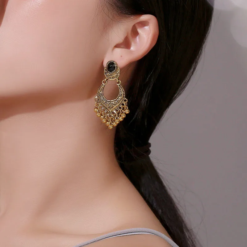 Yobest Women Vintage Earrings 2019 Ethnic Hollow Flower Gypsy Dangle Earrings Indian Jewelry Trible Earring Accessories
Yobest Women Vintage Earrings 2019 Ethnic Hollow Flower Gypsy Dangle Earrings Indian Jewelry Trible Earring Accessories
